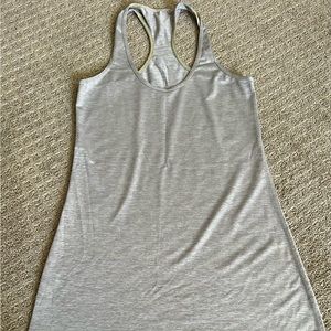 Long gray lululemon tank